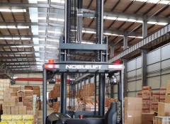 諾力1.4噸電動(dòng)前移式叉車（RT1465），升高6.5米，新車交付某食品行業(yè)客戶使用