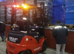 諾力冷庫專用電動(dòng)叉車FE4P16-30交付湖南長沙保稅區(qū)食品冷鏈行業(yè)年年有余公司