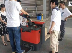 諾力電動(dòng)托盤車PT20交付長(zhǎng)沙多喜愛(ài)家紡公司使用